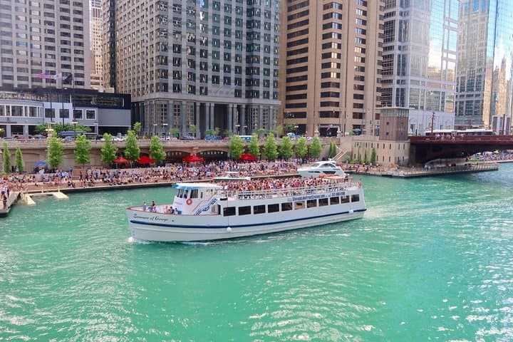 Chicago River 90-Minute Architecture Cruise: Iconic Skyscrapers & River Branches