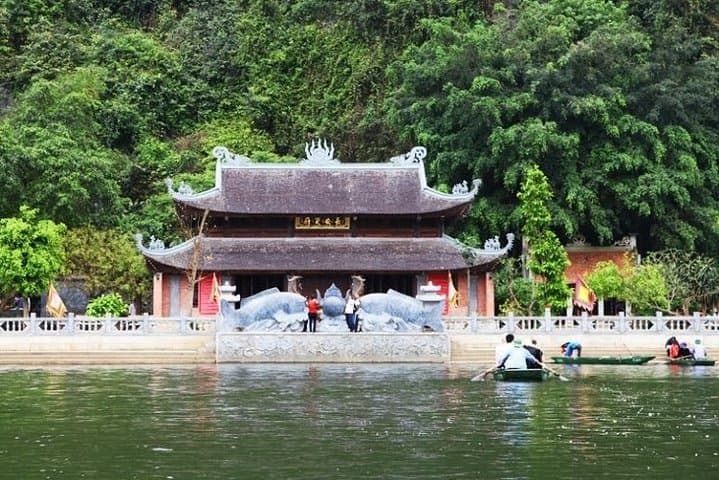 Perfume Pagoda Private Day Trip from Hanoi with One-Way Cable Car photo 5