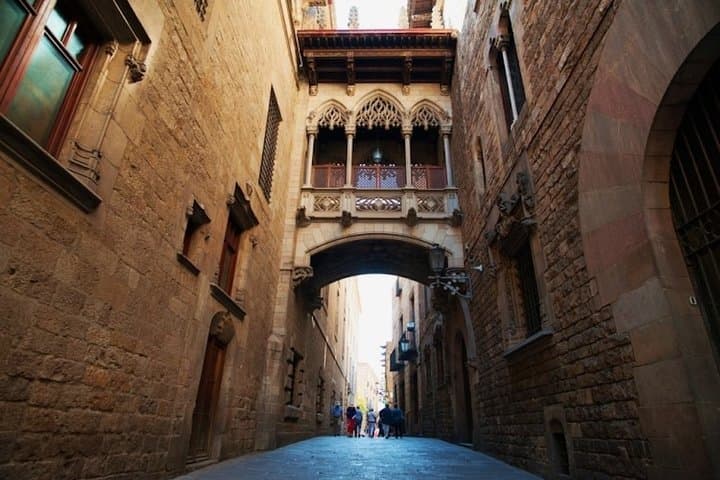 Barcelona Flamenco & Tapas: Gothic Quarter Night Walk with Live Flamenco photo 6