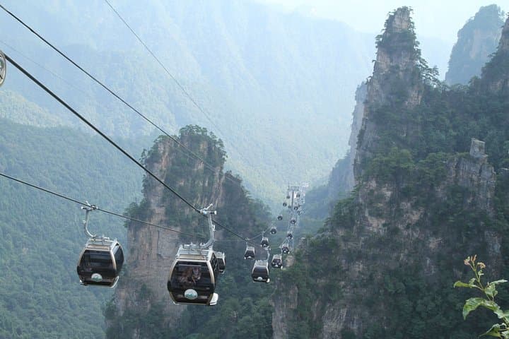 6-Day Private Hunan Tour: Changsha, Zhangjiajie & Fenghuang Guide photo 2