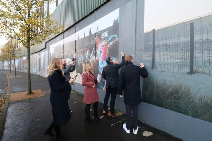 Falls Road Murals Walking Tour with Former Prisoners — Belfast Conflict Mural Walk photo 4