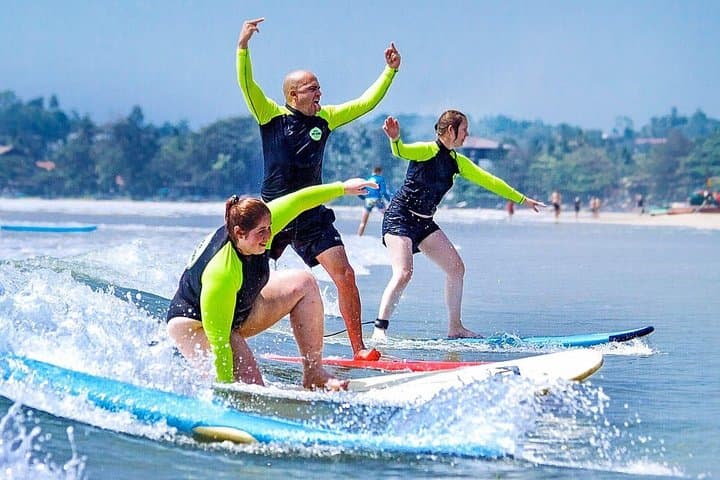 Beginner Group Surf Lesson in Weligama Bay — 90-Min Surf School photo 3