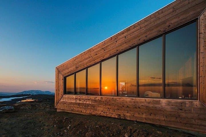 Hike to Rabothytta: Guided Trek to Norway's Glacier-Edge Cabin photo 4