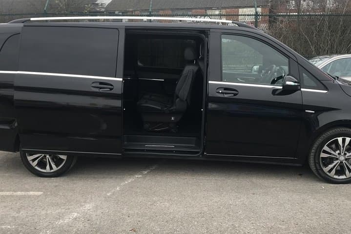 Private Transfers Between Harwich International Cruise Port and London Stansted Airport: Reliable Door-to-Door Service photo 6