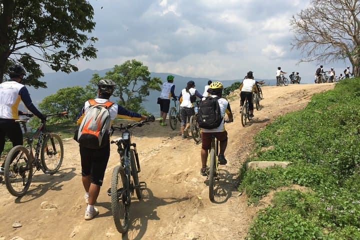 Kathmandu Mountain Bike Day Ride: 30km Valley Singletrack & Himalayan Vistas photo 3