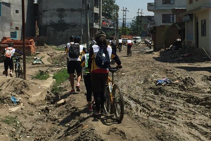 Kathmandu Mountain Bike Day Ride: 30km Valley Singletrack & Himalayan Vistas photo 4