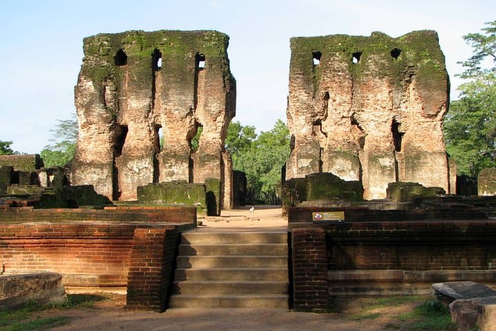 Polonnaruwa Day Tour: Ancient Ruins, Sri Lankan Lunch & Optional Elephant Visit photo 4