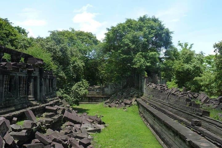 Beng Mealea & Koh Ker: Full-Day Jungle Temple Tour from Siem Reap photo 5