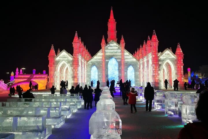 Harbin Ice & Snow Transfer: Sun Island to Ice and Snow World in an Afternoon photo 3