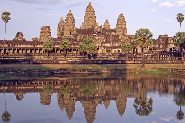Private Angkor Wat Day Tour: Angkor Thom, Bayon & Ta Prohm photo 2