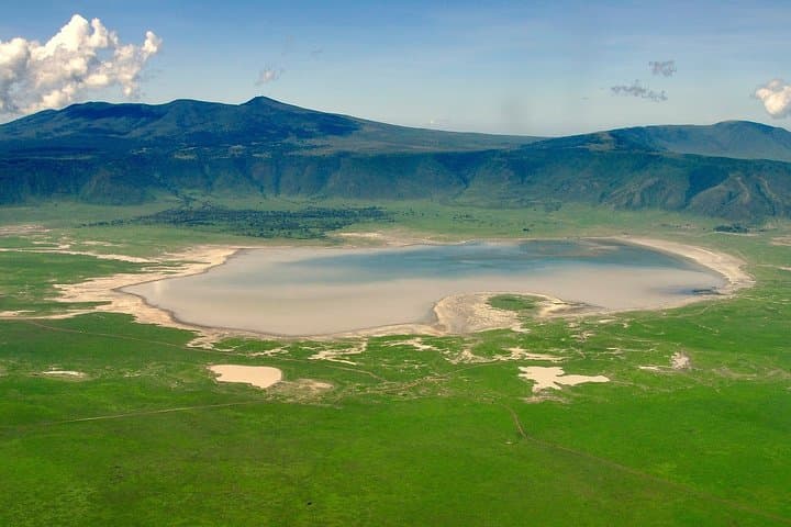 Private Tanzania Safari: Lake Manyara & Ngorongoro Crater Experience photo 4