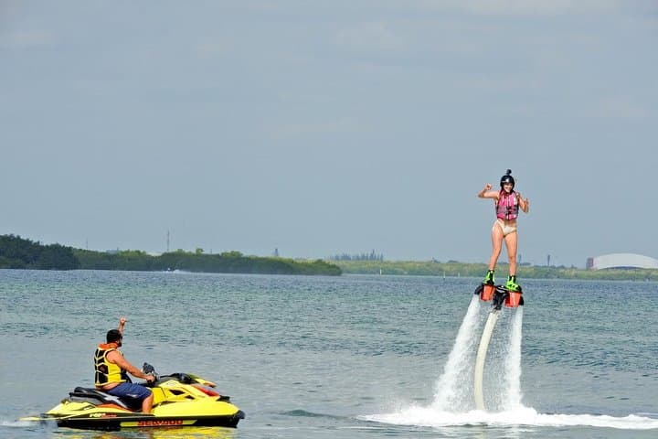 Flyboard in Cancun: Hydroflight Over Nichupté Lagoon with Training photo 4