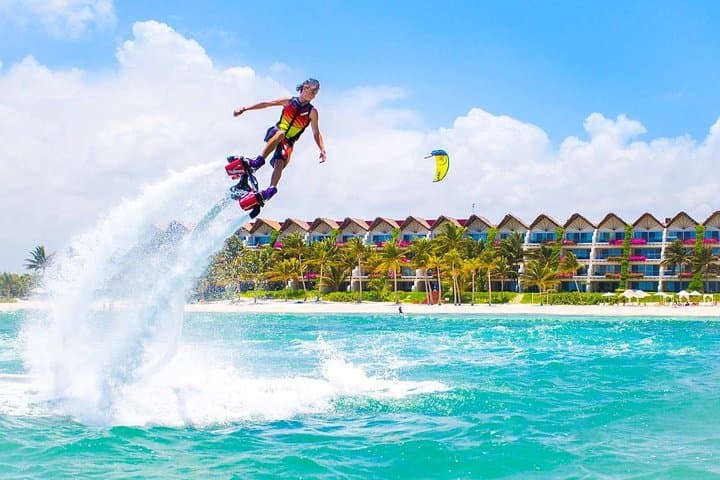 Flyboard in Cancun: Hydroflight Over Nichupté Lagoon with Training photo 3