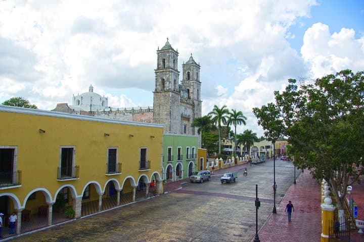 Chichen Itza & Cenotes: Deluxe Day Trip to Hubiku and Ikkil from Playa del Carmen photo 3