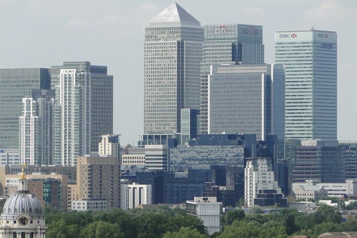 Private Heathrow to London City Airport Transfers: Door-to-Door Comfort in London photo 2