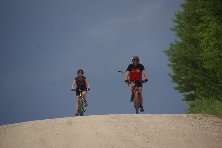 Chisinau E-Bike Rental: Ride Moldova’s Hills, Parks & Wine Roads