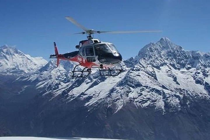 Everest Helicopter Tour from Kathmandu: Kala Patthar & Everest View Hotel in a Day