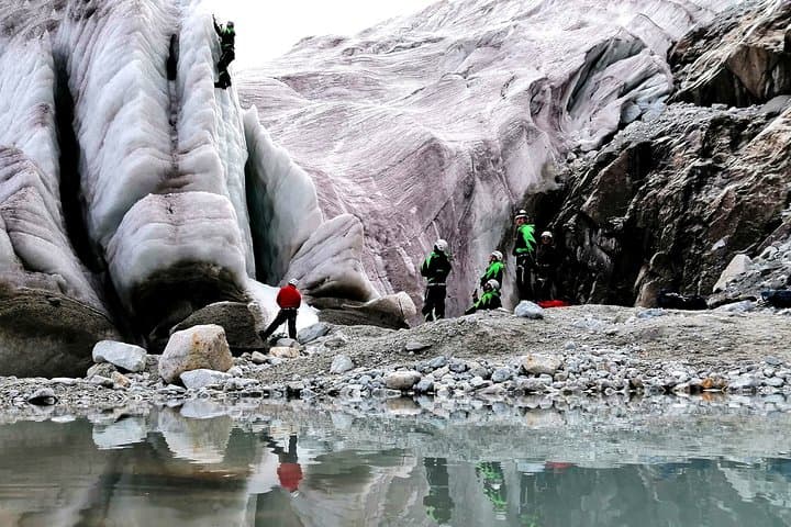 Full-Day Ice Climbing Adventure on La Paz’s Glacial Slopes photo 2