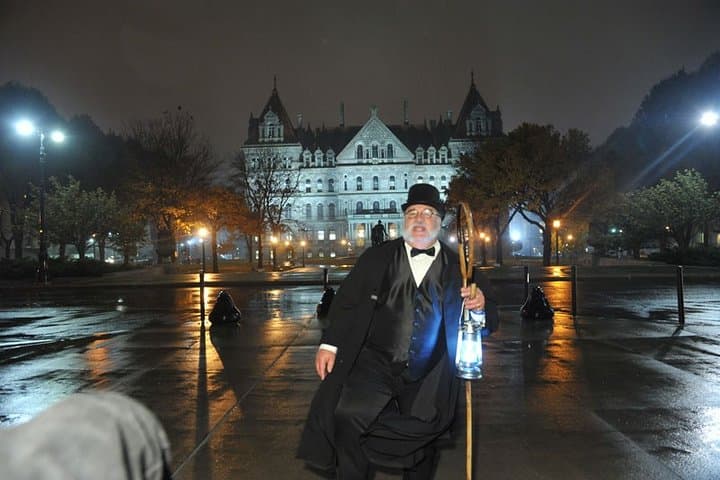 New Haven's Ghost Walk: Grove Street Cemetery & Haunted Downtown Tour photo 3