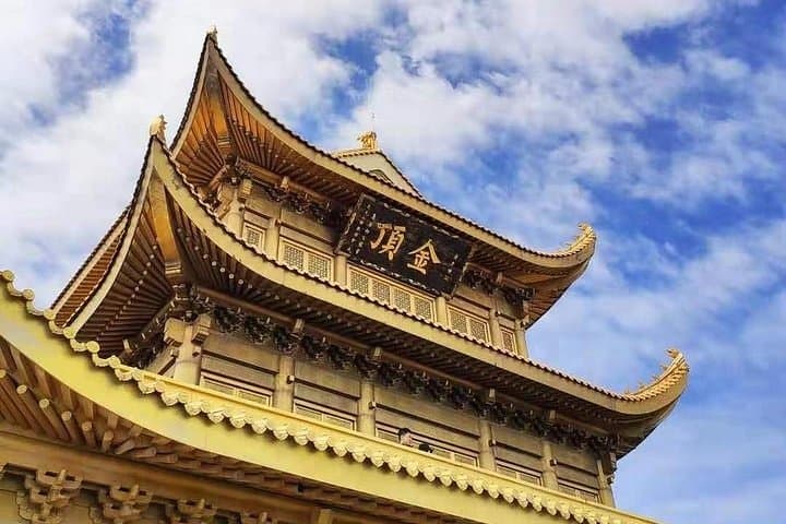 Private 2-Day Leshan Giant Buddha and Mount Emei Tour from Chongqing photo 5
