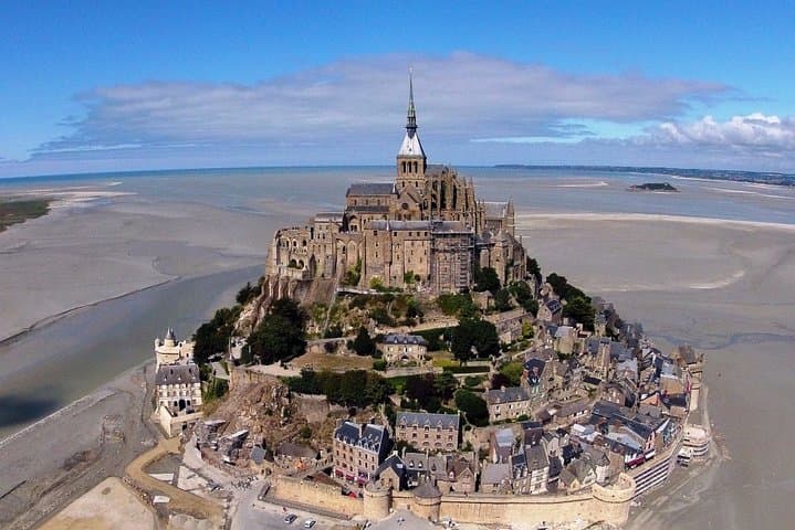 Private Full-Day Tour to Mont Saint-Michel from Paris