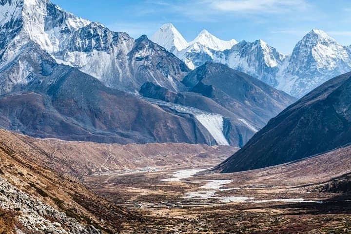 Manaslu Circuit Trek — 19-Day Larkya La High-Pass Journey, Nepal