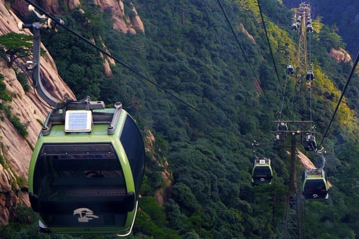 Huangshan Yellow Mountain Private Day Tour with Cableway — North Sea & Xihai Grand Canyon Highlights photo 3