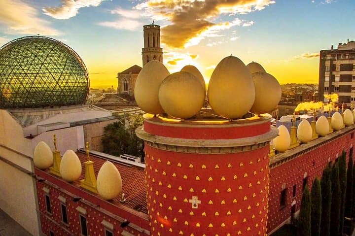 Dali Museum & Costa Brava Small-Group Day Tour from Barcelona