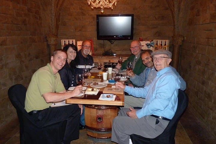Private Wine Tour from Eugene — Full-Day Tastings in Oregon Wine Country photo 6