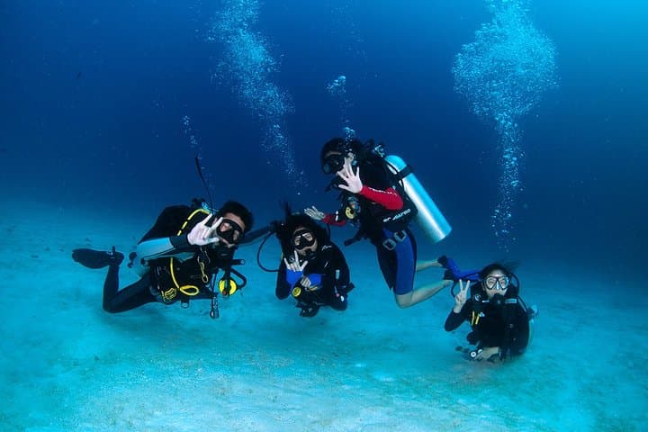 Discover Scuba Diving in Koh Lanta: Beginner-Friendly Day Dives to See Manta Rays photo 3