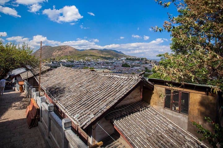 Lijiang Private Day Tour: Old Town, Mufu Palace & Wangu Tower with Lunch photo 3