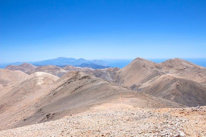 Pachnes Summit Trek: White Mountains 2453m Day Hike from Anopoli