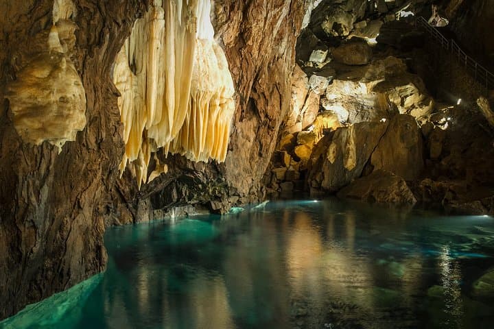 Private Sierra de Aracena Day Trip — Caves, Jabugo Ham & Peña Views