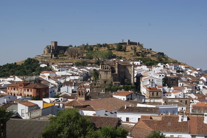 Private Sierra de Aracena Day Trip — Caves, Jabugo Ham & Peña Views photo 2
