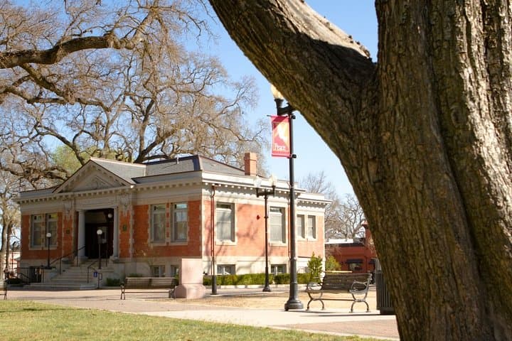 Paso Robles Urban Scavenger Hunt: 2-Hour Historic Downtown Challenge photo 3