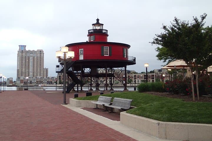 Baltimore Inner Harbor Scavenger Hunt: Self-Guided Urban Adventure