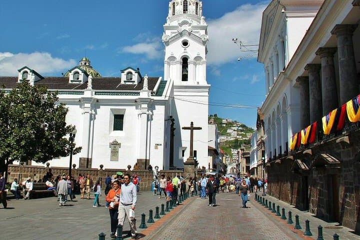 4 Worlds of Ecuador: Andean Highs, Amazon Lowlands, Galápagos & Coastal Shores photo 3