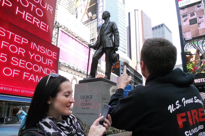 Midtown Manhattan Scavenger Hunt: Times Square to Grand Central Urban Quest photo 3