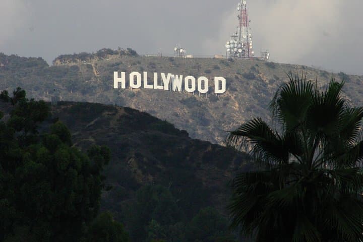 Interactive Hollywood Scavenger Hunt: 3-Hour Walking Adventure in Los Angeles
