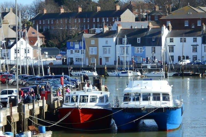 Jurassic Coast Private Tour from Portland: Durdle Door, Corfe Castle & Swanage photo 3