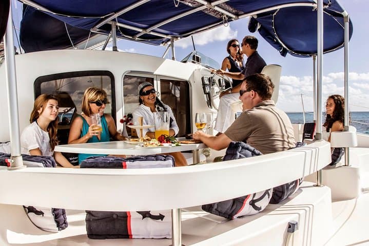Private Deluxe Lobster Dinner Catamaran Cruise — Sunset Lobster Experience in Cancun photo 5