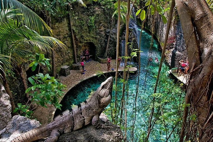Private Tour Tulum & Coba Pyramids with Xcaret Night Show from Cancun