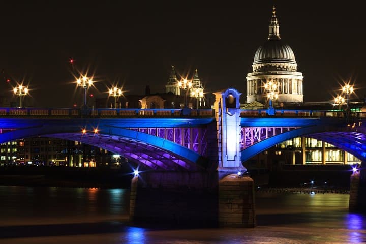 London Bridge Ghost Walk: Haunted Southwark Night Tour photo 4