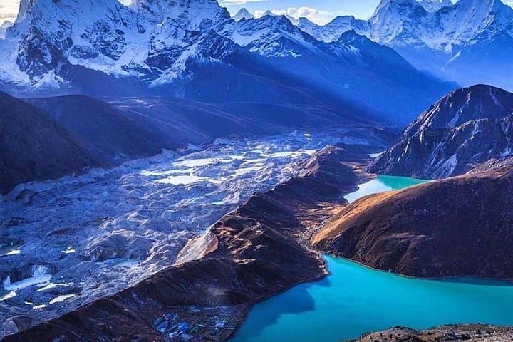 Gokyo Valley Trek 15-Day: Gokyo Ri, Ngozumpa Glacier & Sacred Lakes photo 2