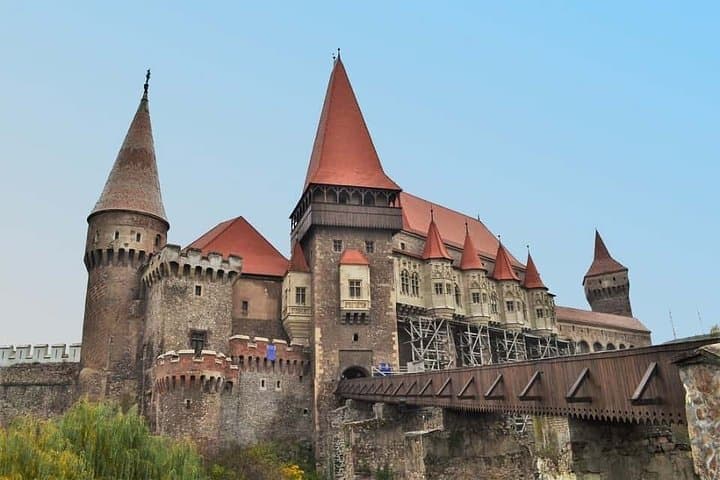 Transylvanian Week: Castles, Bran, Peles, Corvin & Saxon Villages photo 5