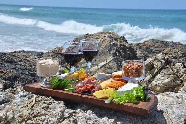 Full-Day Robben Island, Table Mountain & Constantia Wine Lands Tour from Cape Town photo 4