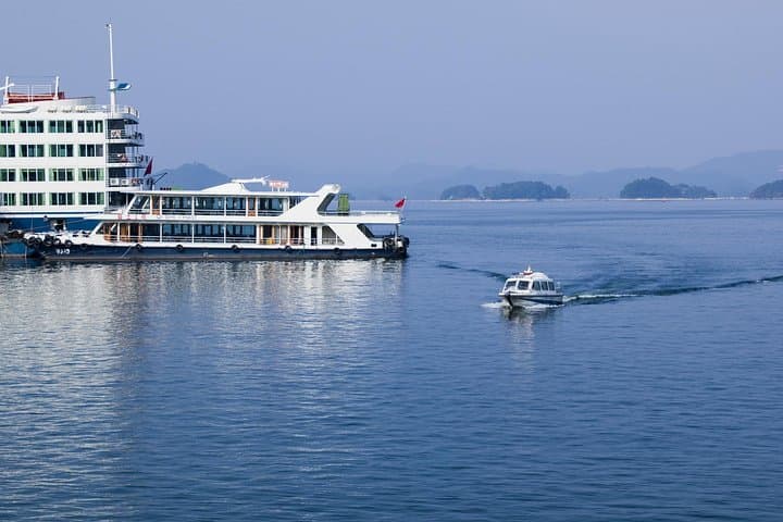 Qiandao Lake Day Trip from Hangzhou: Private Transfer and Boat Ride photo 3