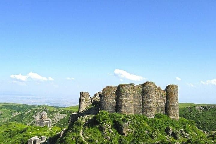 Conquering the Great Fortress: Amberd, Hovhannavank & Saghmosavank Day Tour from Yerevan
