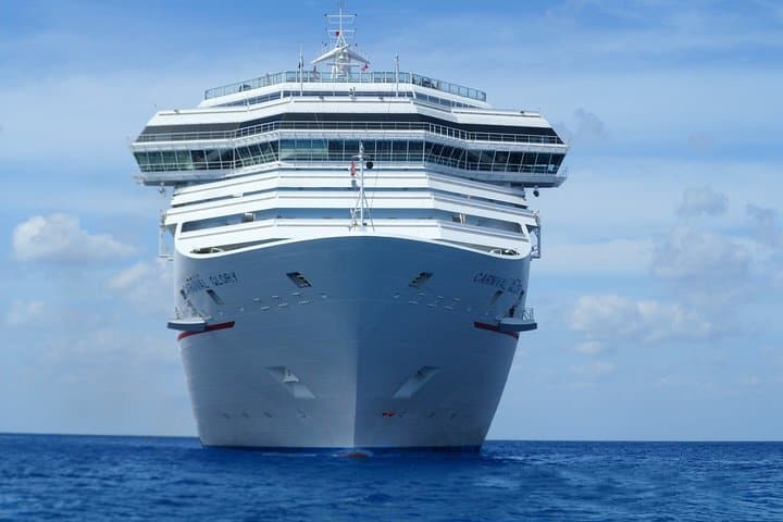Private Transfers Between Dover Cruise Port and London Heathrow Airport — Door-to-Door Service photo 2
