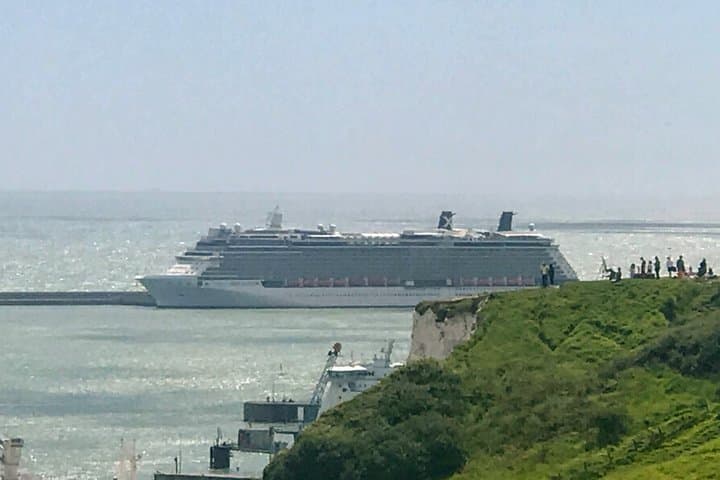 Private Transfer: Dover Cruise Port to London Luton Airport — Reliable Door‑to‑Door Service photo 1